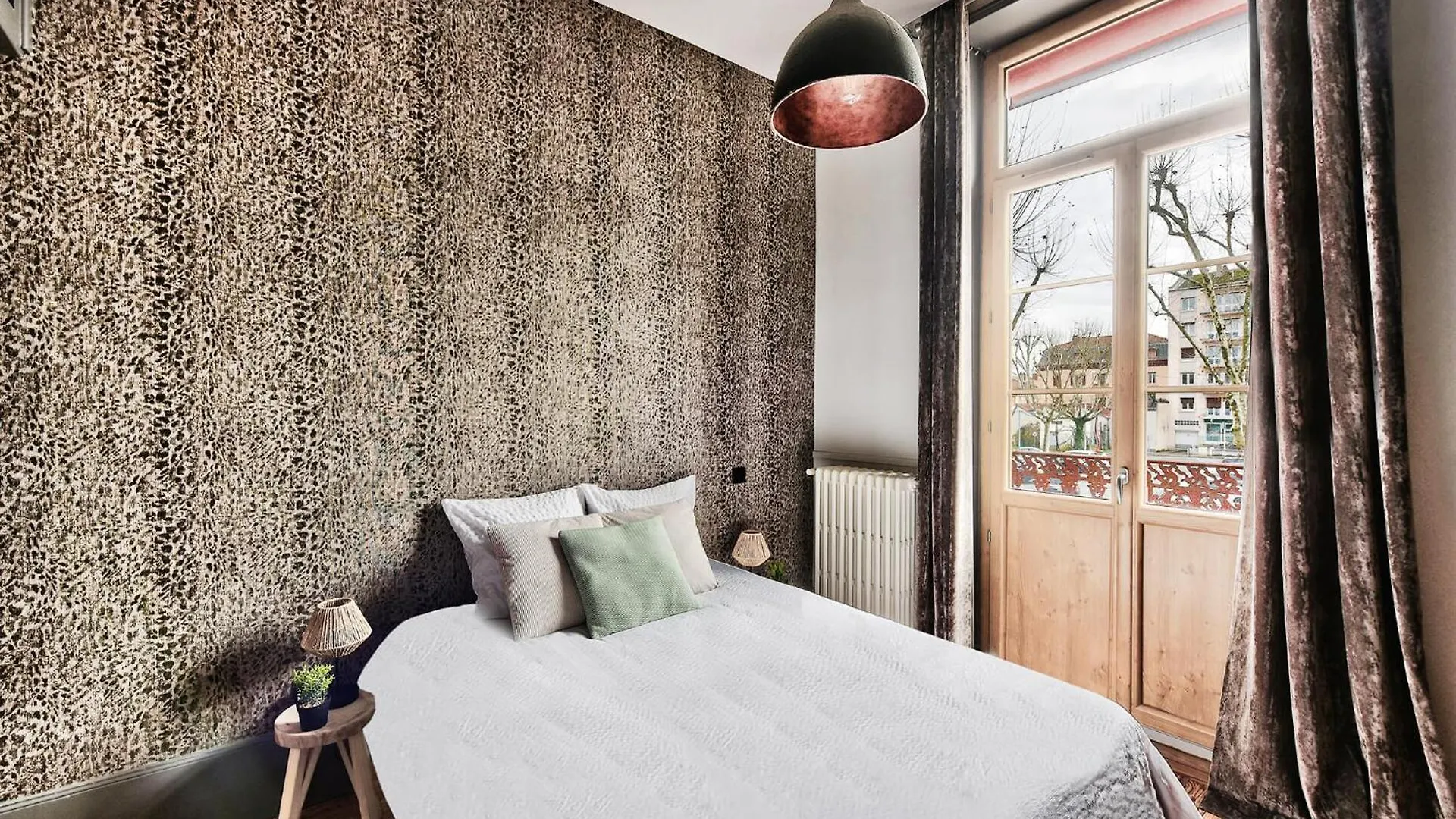 Homestay L Elegant Chambre Chez Moi Villefranche-sur-Saone France
